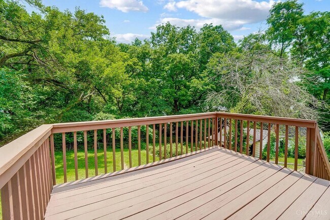 Building Photo - 5128 Blaesi St