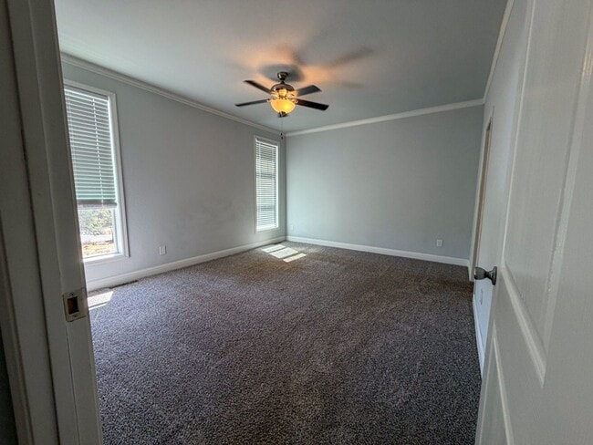 Building Photo - 13734 Ferguson Dr