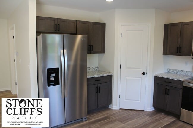 Building Photo - 904 Scott Station Rd