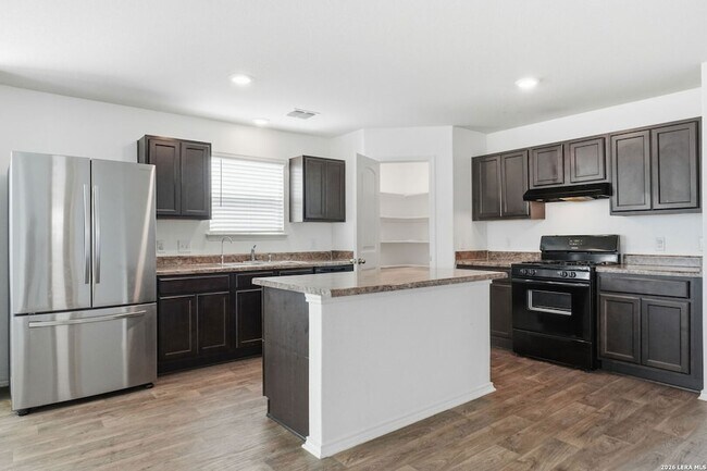 Building Photo - 6418 Dynamic Sound