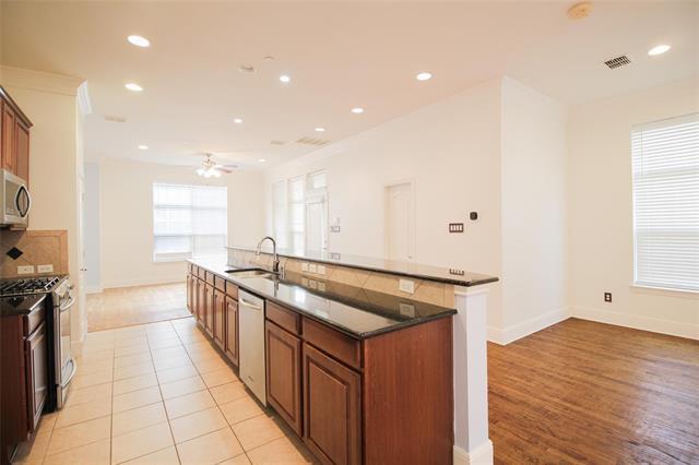 Building Photo - 5014 Calloway Dr