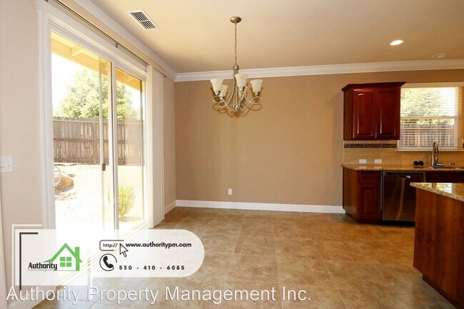 Building Photo - 3 br, 2 bath House - 301 Stinson Loop