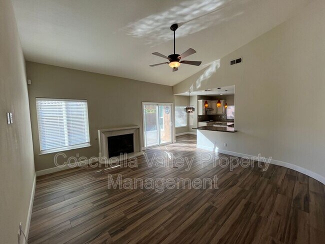 Building Photo - 77597 Carinda Ct