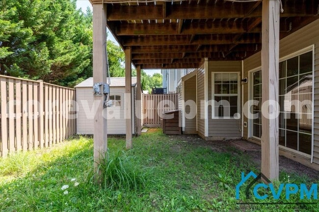 Building Photo - 2336 Turnbridge Ct