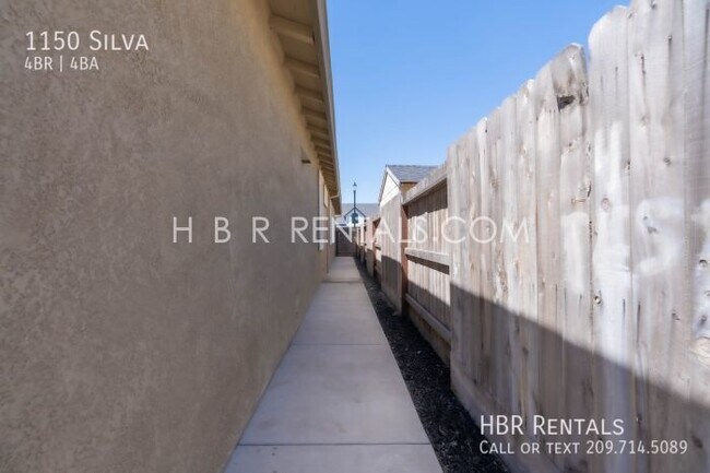 Building Photo - 1150 Silva-