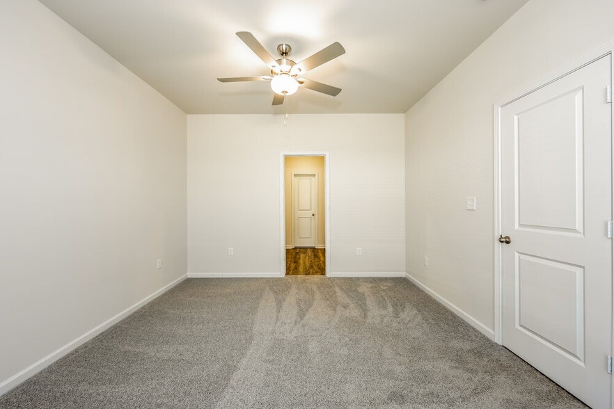 Building Photo - 4552 Morgan Dr