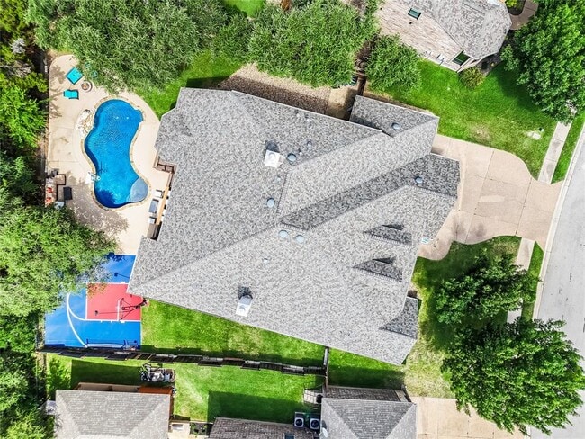 Building Photo - 409 Ridgetop Bend