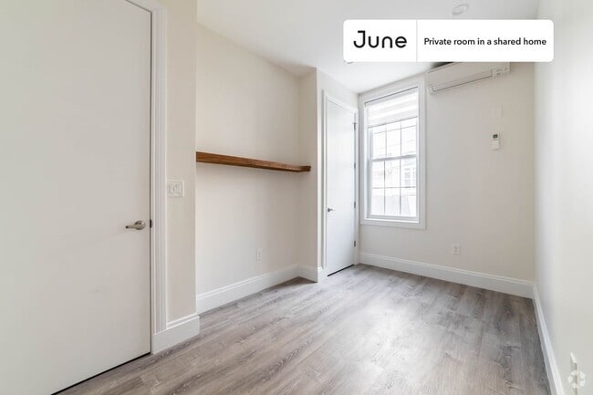 Building Photo - 39A Broome St