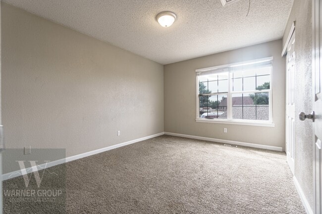 Building Photo - 4030 Baytown Dr