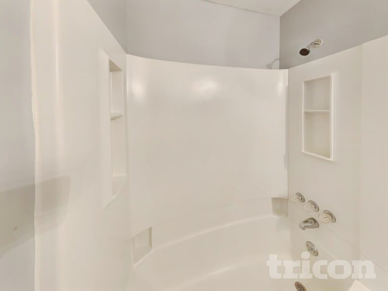 Building Photo - 21 Winslow Ct