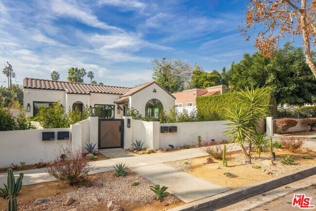 Building Photo - 1031 Havenhurst Dr