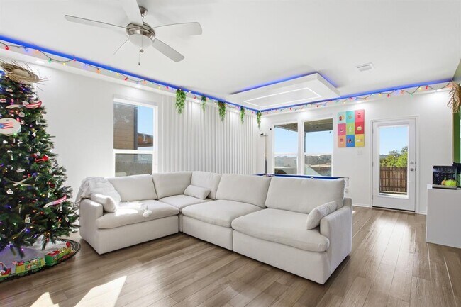 Building Photo - 102 Whitney Dr