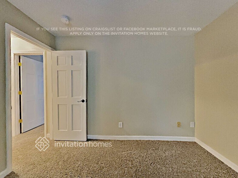 Building Photo - 11347 Mendora Dr