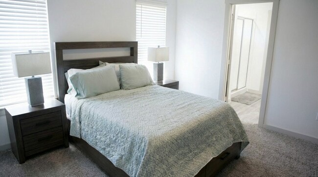 Building Photo - 12918 Wempe Wy