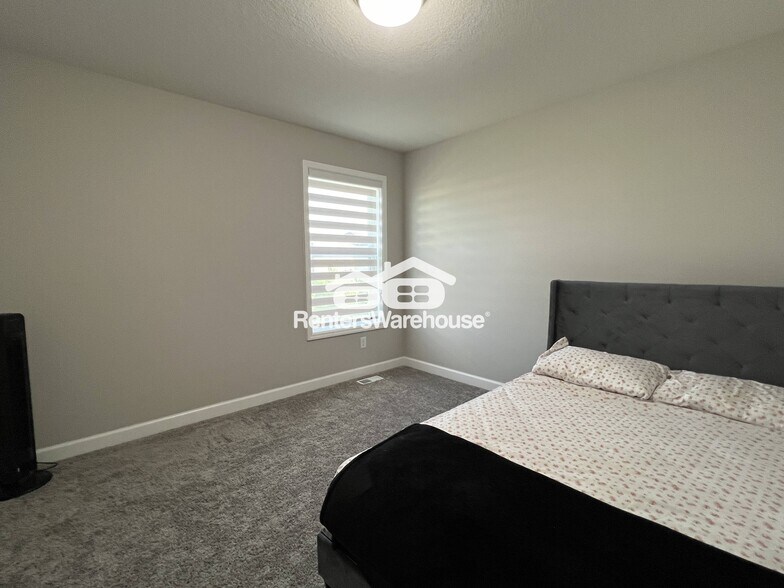 Building Photo - 8092 186th St W