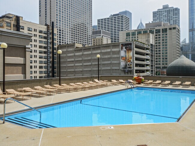 Building Photo - 10 E Ontario St