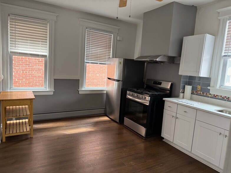 Building Photo - 353 Millburn Ave