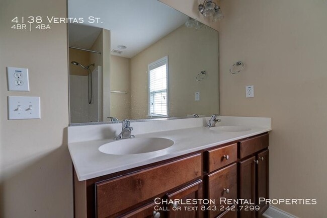 Building Photo - 4138 Veritas St