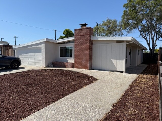 Primary Photo - 2528 Rose Way