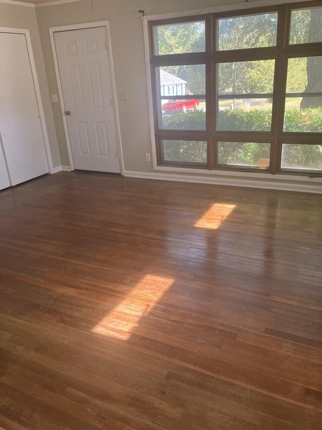 Building Photo - 113 Meek St