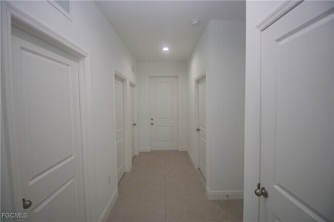 Building Photo - 1260 Milwaukee Blvd