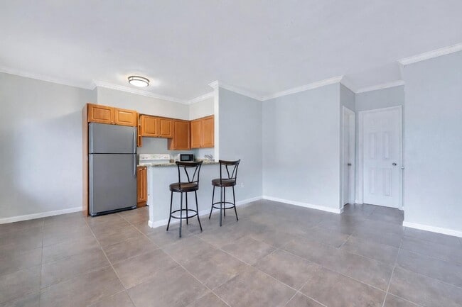 Building Photo - 521 NE 82nd Terrace