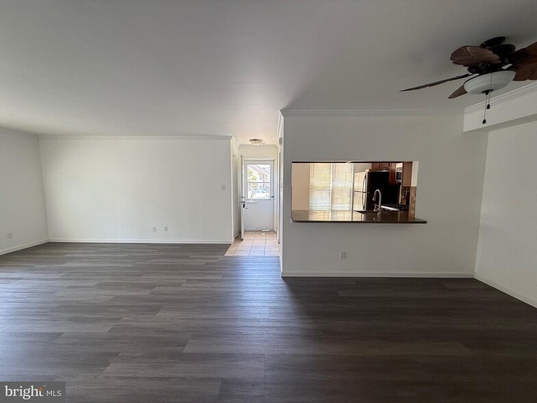 Building Photo - 1705A Heatherstone Ct
