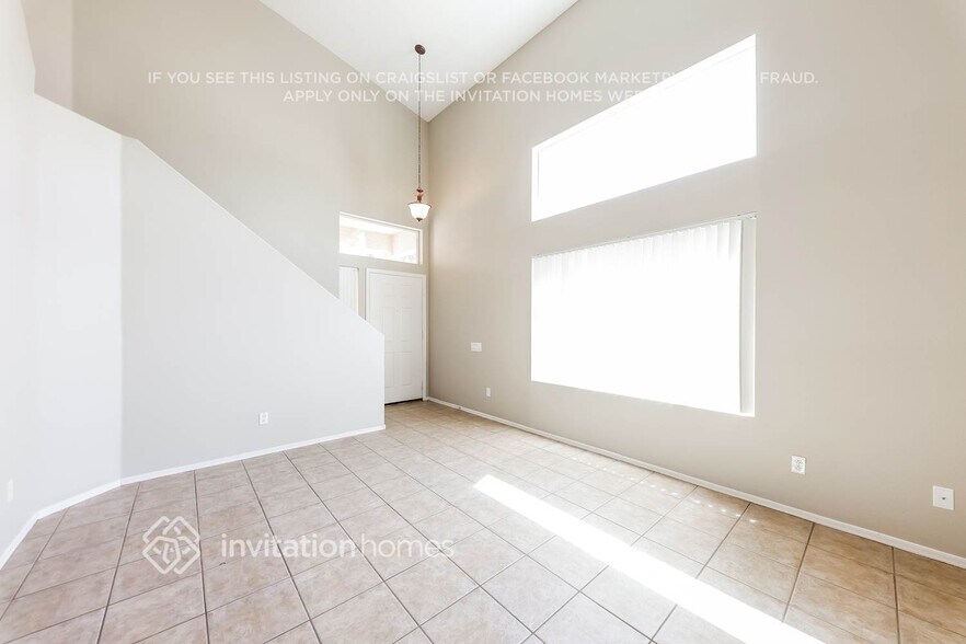 Building Photo - 3128 N 130th Ln