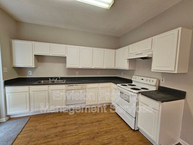 Building Photo - 3275 Oakley Pl
