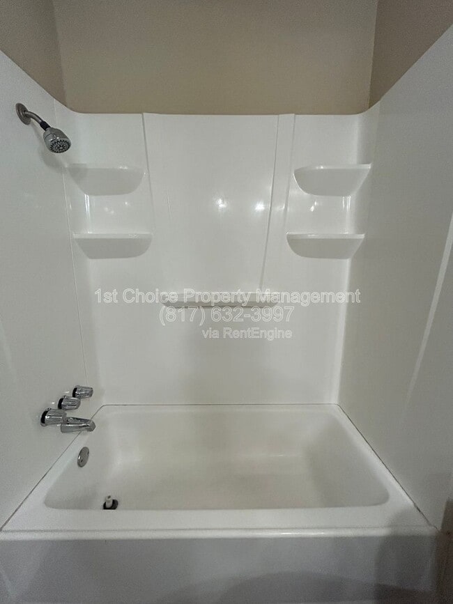 Building Photo - 2212 Viewtop Ln