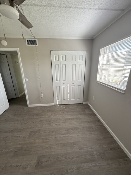 Building Photo - 1702 Recker Hwy
