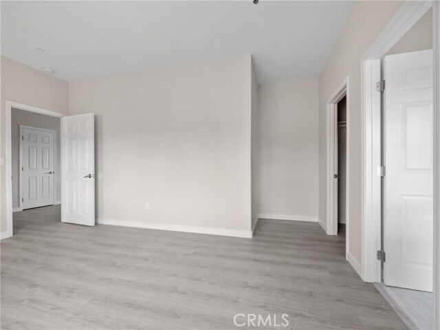 Building Photo - 8411 Buckthorn Ave