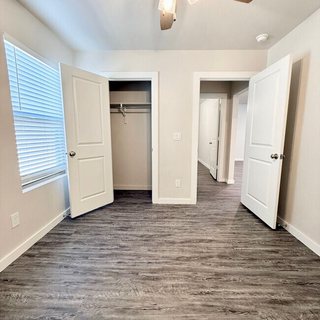 Building Photo - 1/2 Off First Months Rent! - 3 Bedroom 2 Bath Home Available Now In Elm Meadows!