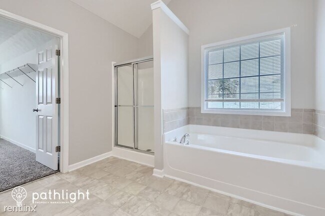 Building Photo - 4 br, 3 bath House - 364 Interlake Pass UNIT