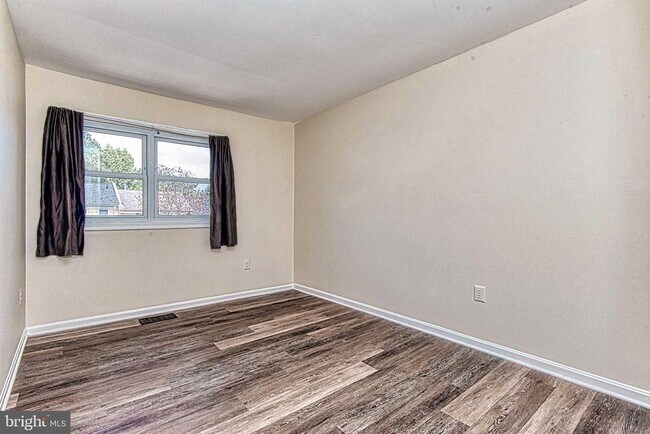 Building Photo - 8467 Ivy Glen Ct