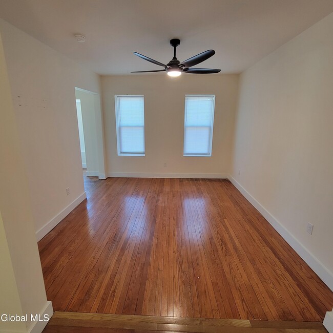 Building Photo - 762 Eastern Ave