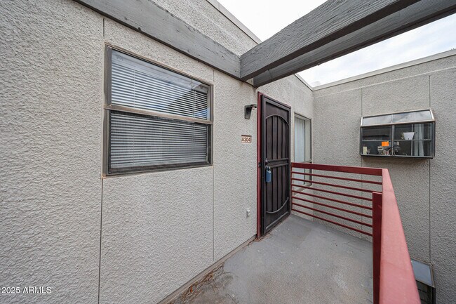 Building Photo - 3435 W Danbury Dr
