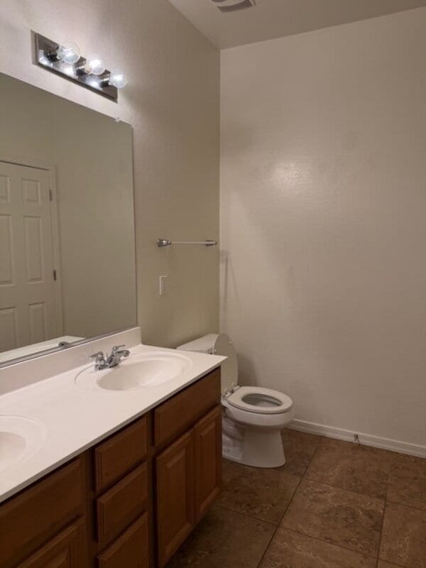 Building Photo - 2286 W Gold Dust Ave