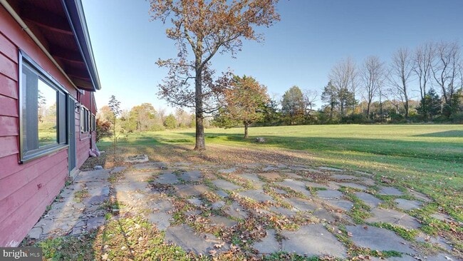 Building Photo - 53 Iron Bridge Rd