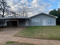 Building Photo - HOME SWEET HOME... Close to Barksdale Air Force Base