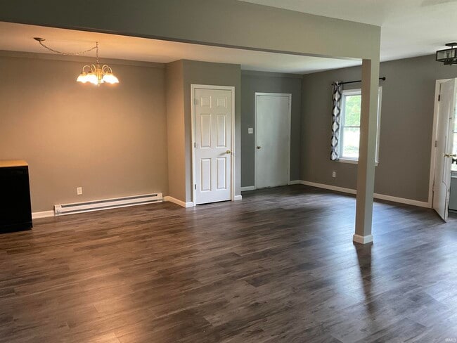 Building Photo - 225 Marcelle Dr