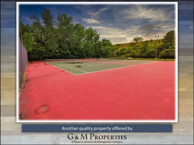 Building Photo - 2 Bedroom Townhome - Available off of Fren...