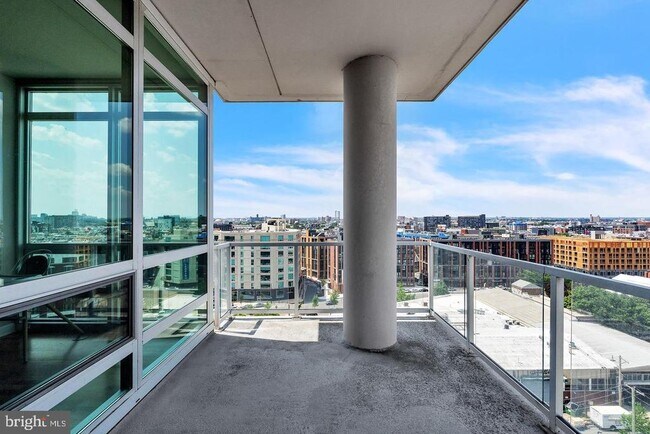 Building Photo - 901 N Penn St