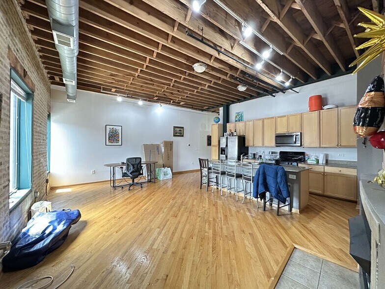 Building Photo - 7509 W Madison St