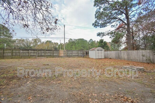 Building Photo - 1651 Greenock Ave