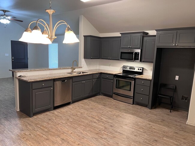 Building Photo - Amazing corner location in Wolfforth  4 be...