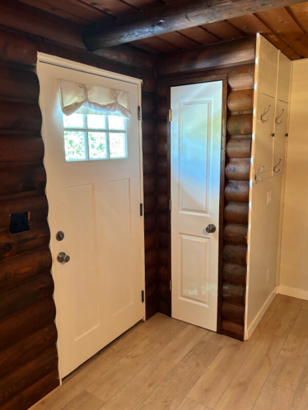 Building Photo - 722 S Kcid Rd