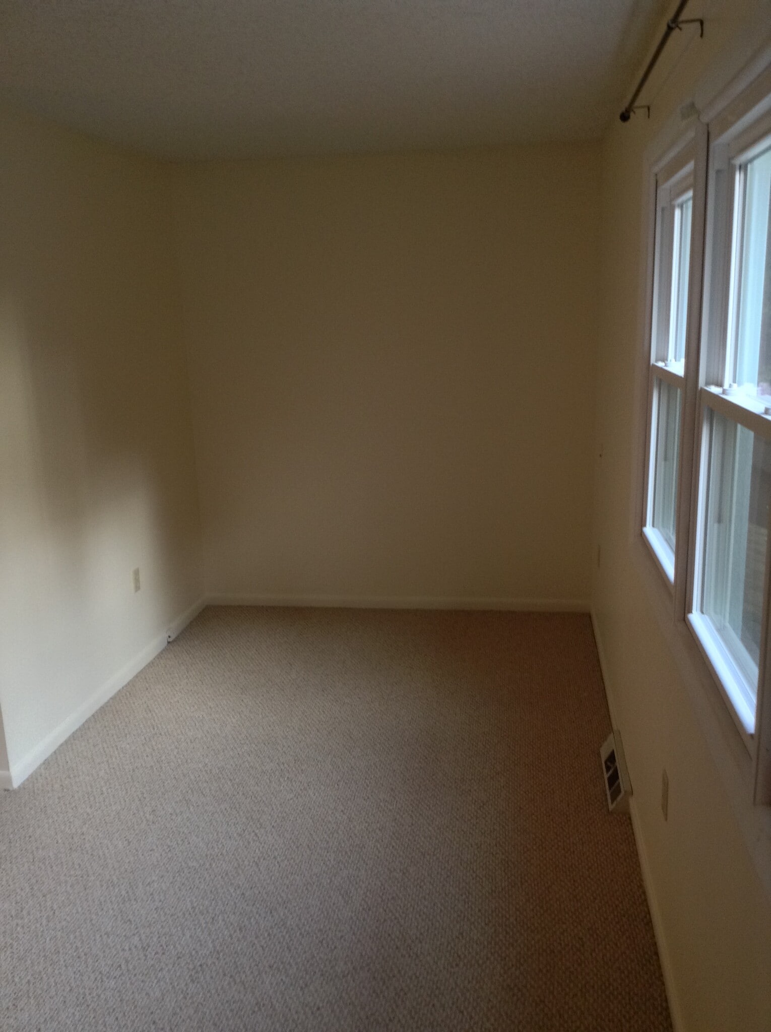 front bedroom - 38 Whispering Pines Rd