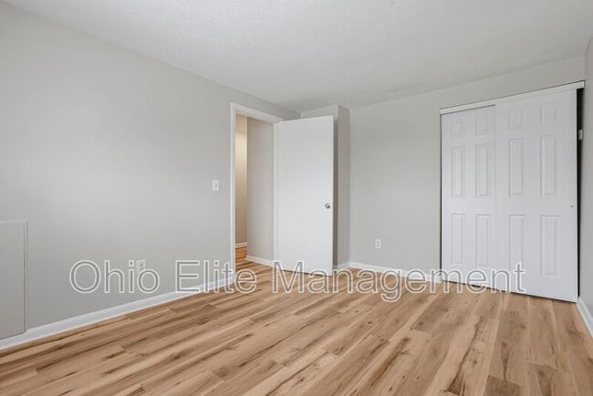 Building Photo - 429 Barnett Rd