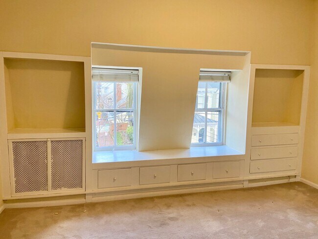 Building Photo - Conduit Street. Updated Home in Historic D...